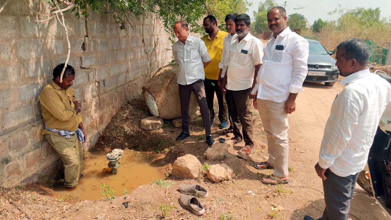Namasthe Telangana | నమస్తే తెలంగాణ కథనానికి స్పందన.. తాగునీటి ఇబ్బందులు లేకుండా చూడాలని కమిషనర్ ఆదేశాలు