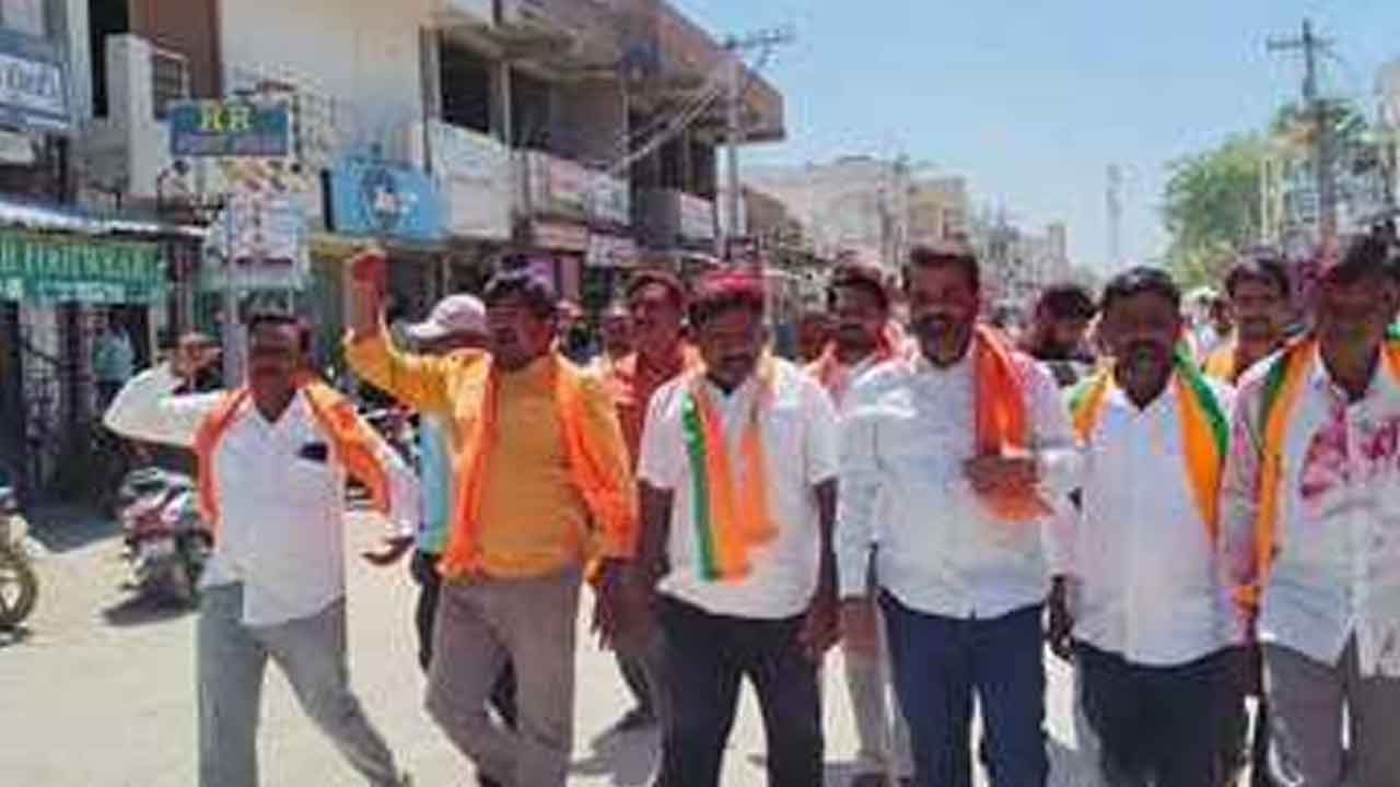 Minister Ponnam | నరేందర్ రెడ్డి ఓటమిపై మంత్రి పొన్నం ప్రభాకర్ బాధ్యత వహించాలి