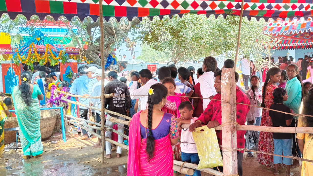 Mutyalamma Jathara | ఘనంగా పొలిమేర ముత్యాలమ్మ జాతర