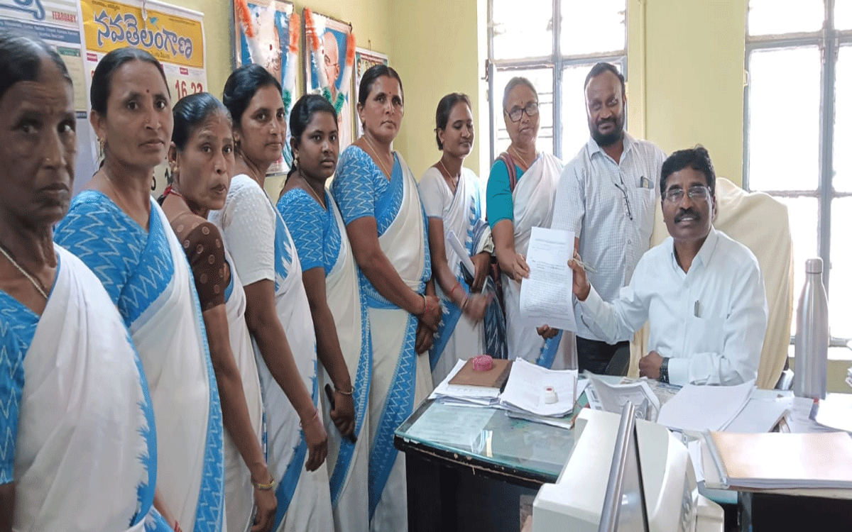 Asha workers : ఆశాల వేతనాల పెంపుపై అసెంబ్లీలో తీర్మానం చేయాలి : కుందనపల్లి నరేంద్ర