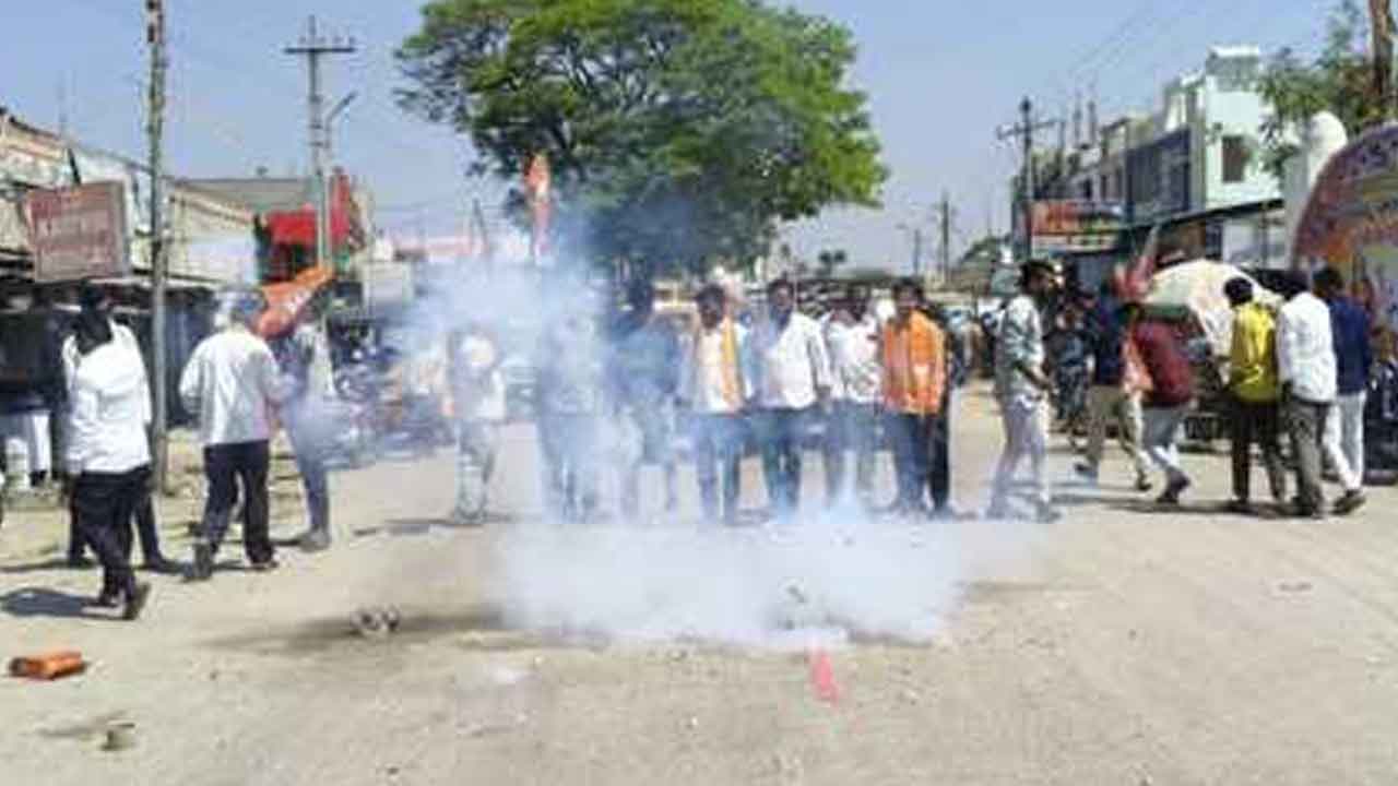 MLC elections | ఎమ్మెల్సీ ఎన్నికల్లో అధికార కాంగ్రెస్ పార్టీకి కర్రు కాల్చి వాత పెట్టారు