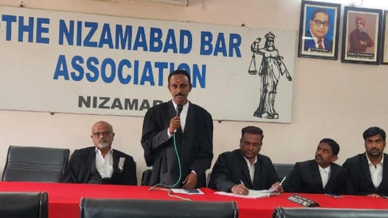 Nizamabad | నిజామాబాద్‌లో విధులు బహిష్కరించిన లాయర్లు.. న్యాయవాదుల రక్షణ చట్టం ఏర్పాటుచేయాలని డిమాండ్‌