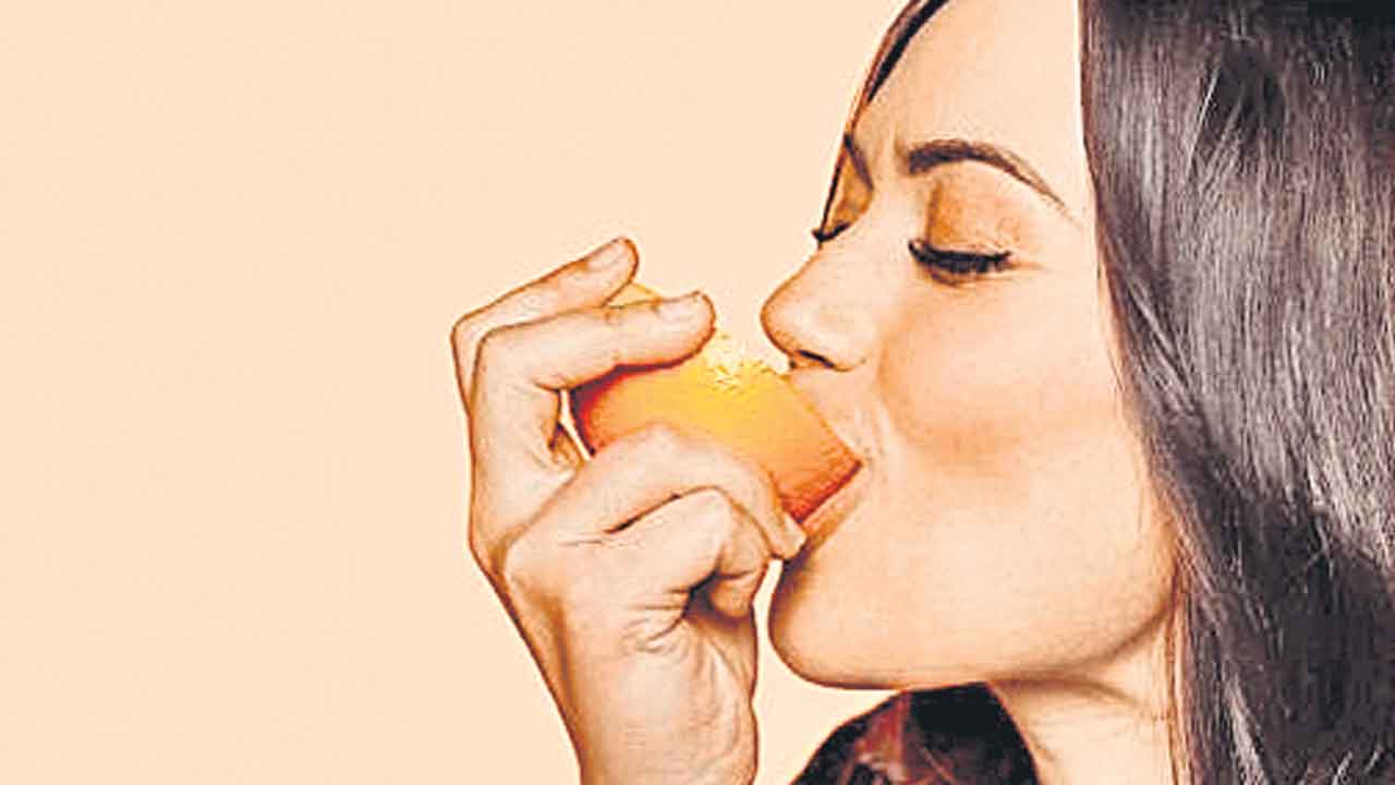 Orange | రోజుకో ఆరెంజ్‌ తింటే డిప్రెషన్‌కు దూరంగా ఉండొచ్చు..!