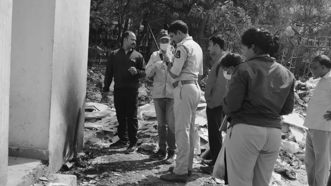 Hyderabad | అప్పుడే పుట్టిన పసికందును తగులబెట్టిన గుర్తు తెలియని వ్యక్తులు