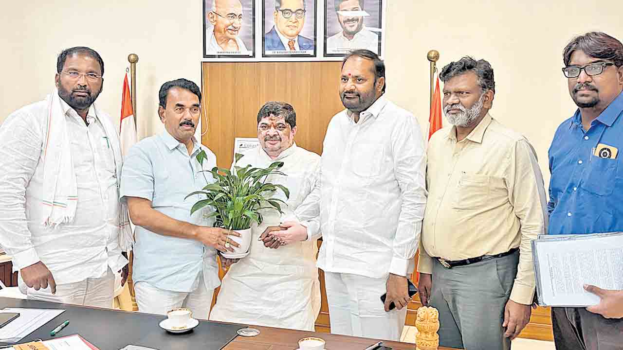 గౌడన్నల పోరాటం తలొంచిన ప్రభుత్వం