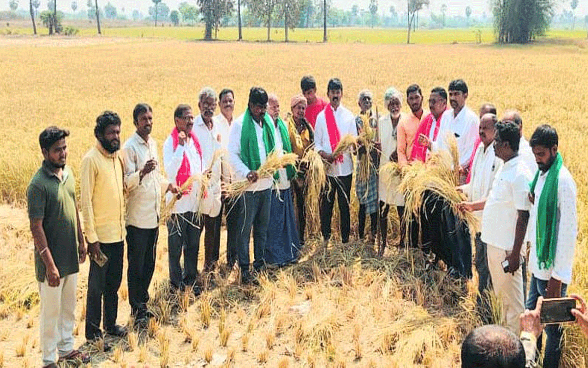 Compensation : పంటలు నష్టపోయిన రైతులను ఆదుకోవాలి : బీఆర్ఎస్ రాష్ట్ర నాయకుడు ప్రసన్నరాజ్