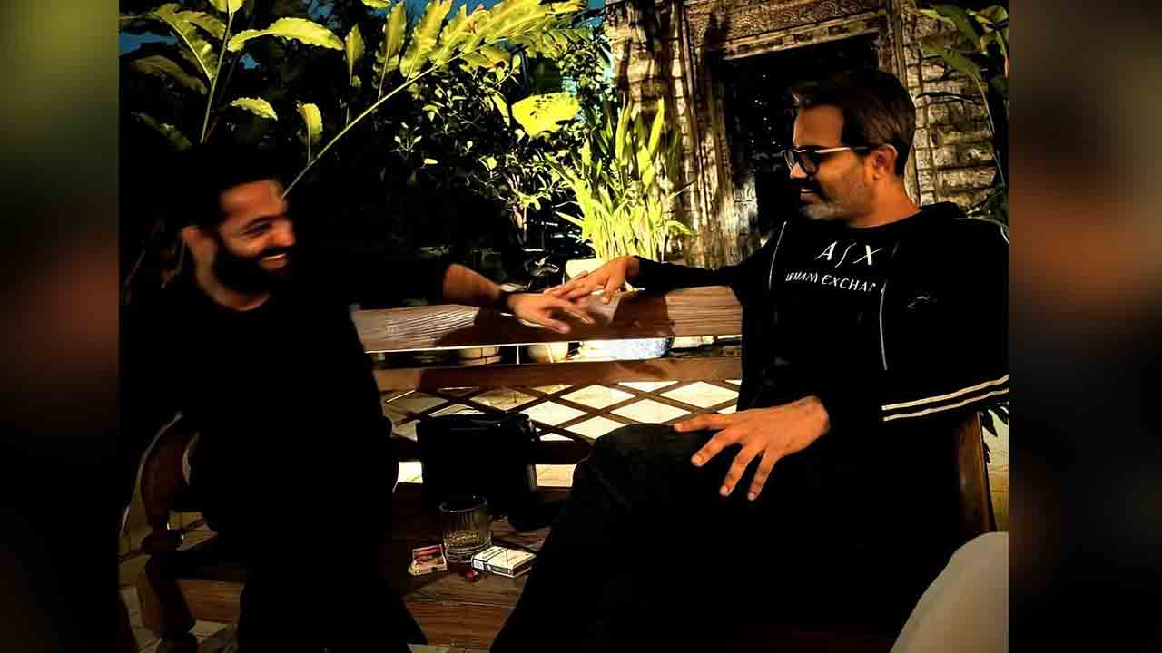 NTR Neel | ఎన్టీఆర్‌తో ప్ర‌శాంత్ నీల్ హ్యాంగ్ అవుట్.. ఫొటో షేర్ చేసిన లిఖిత