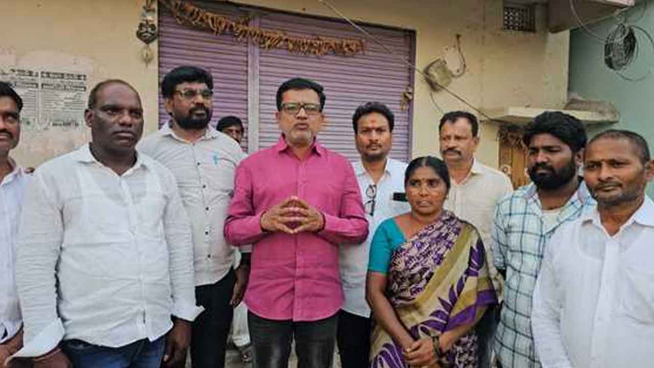 Manthani | మంథని ఎమ్మెల్యేపై కేసు నమోదు చేయాలి : పుట్ట మధుకర్‌