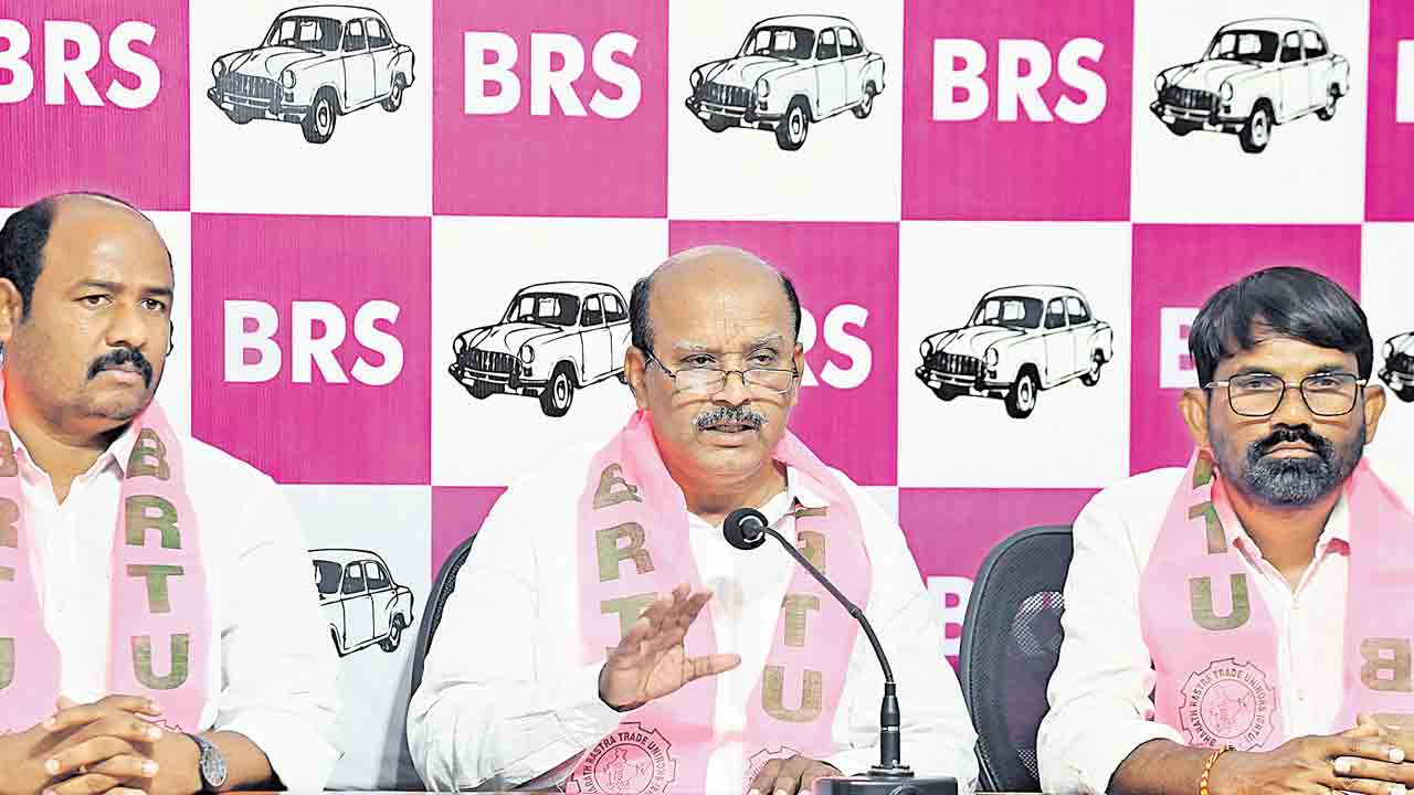 సర్కారు నిర్లక్ష్యంతోనే కార్మికుల దుర్మరణం