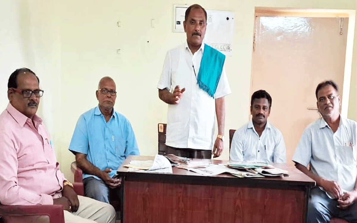 Corn : మొక్కజొన్న కొనుగోలు కేంద్రాలను వెంటనే ప్రారంభించాలి : బొంతు రాంబాబు