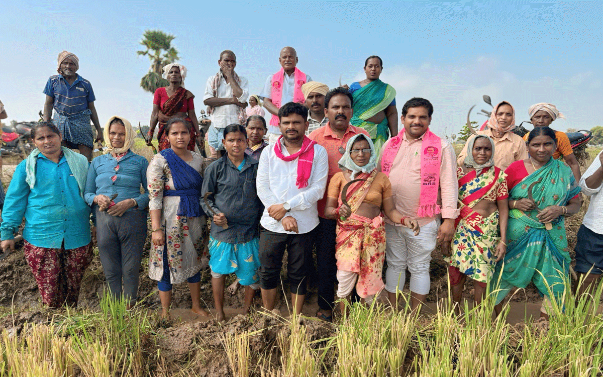 Indiramma Atmiya Bharosa : ఇందిరమ్మ ఆత్మీయ భరోసాకై తప్పని ఎదురుచూపులు : బీఆర్ఎస్ నేత రాపోలు