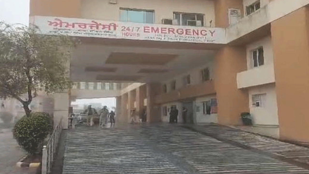 House Collapse: ఇంటి పైక‌ప్పు కూలి ఒకే కుటుంబానికి చెందిన అయిదుగురు మృతి