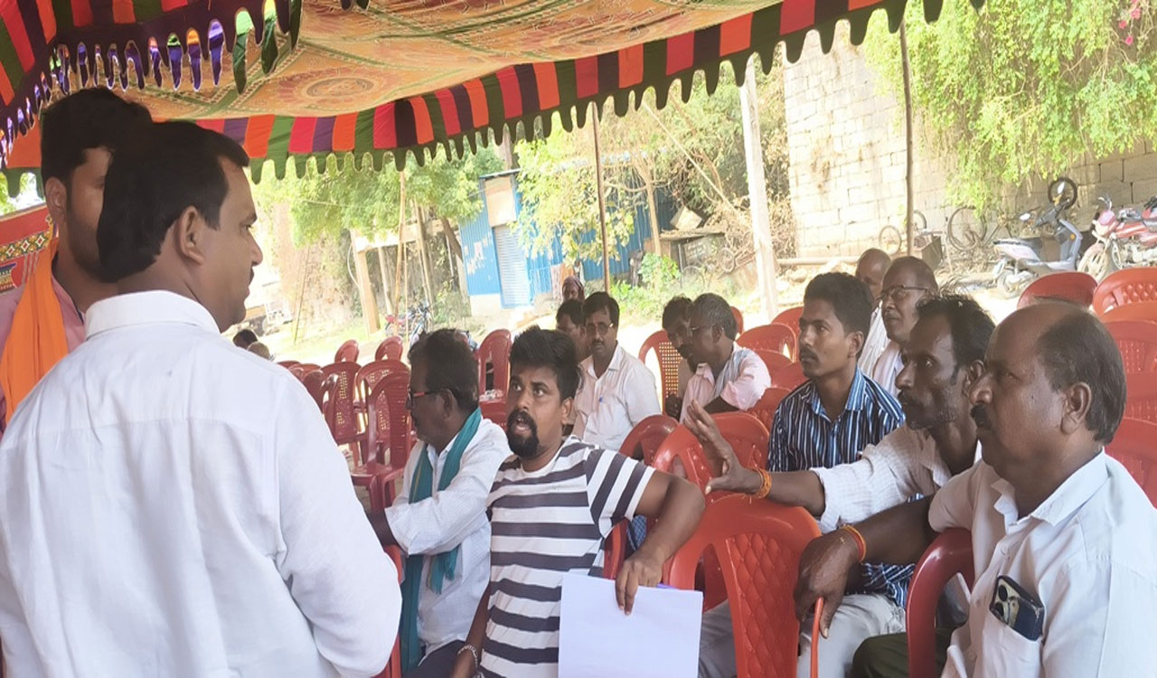 PACS RUDRURU | అడ్వాన్స్ ఇచ్చిన వారికే ఎరువుల పంపిణీ చేశారట..- తూతూ మంత్రంగా పీఏసీఎస్‌ 80వ మహాజన సభ