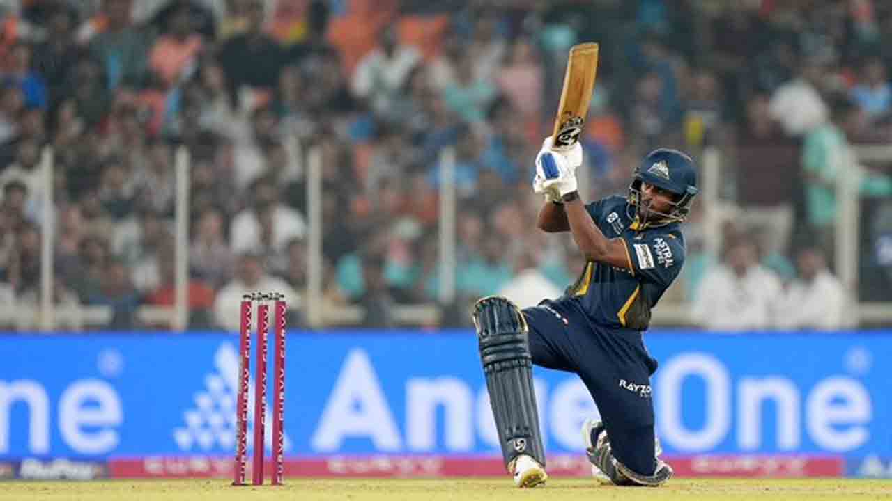 IPL 2025 | సుద‌ర్శ‌న్ ఔట్.. బాదేస్తున్న బ‌ట్ల‌ర్.. 13 ఓవ‌ర్ల‌కు గుజ‌రాత్ స్కోర్..?