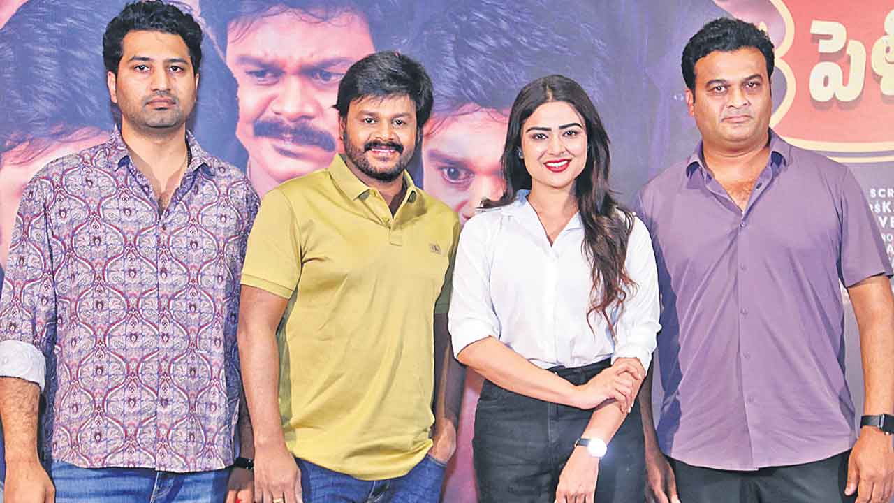 ప్రసాద్‌ పొట్ట చెక్కలయ్యేలా నవ్విస్తాడు