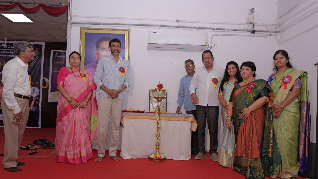 Shekhar Kammula | యువత వ్యాపారవేత్తలుగా ఎదగాలి : సినీ దర్శకుడు శేఖర్ కమ్ముల