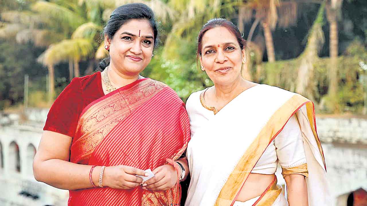 Srinagi, Sasikala