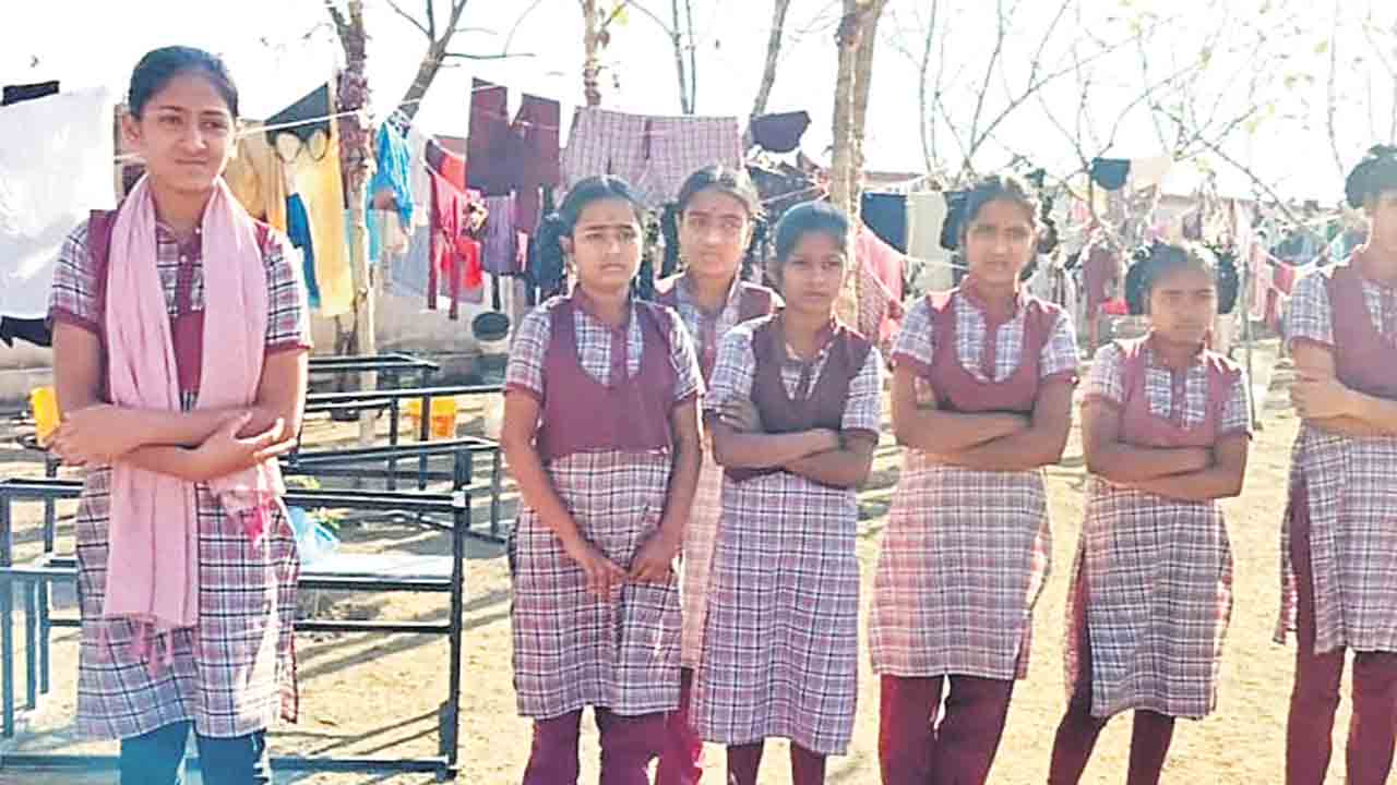 మ్యాథ్స్‌ టీచర్‌ కర్కశత్వం