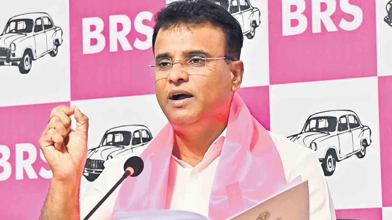 ఫ్యూచర్‌ సిటీలో ఇన్‌సైడర్‌ ట్రేడింగ్‌!