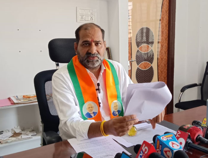 sand mafia | రూ.2కోట్ల ప్రభుత్వ ధనం లూటీ.. – అధికారుల అండదండలతోనే మట్టిదందా..