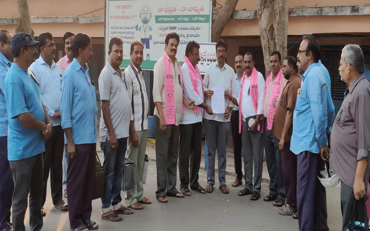 Singareni : వీకేఓసిని సింగరేణి కార్మికులతో నడపాలి : కాపుకృష్ణ
