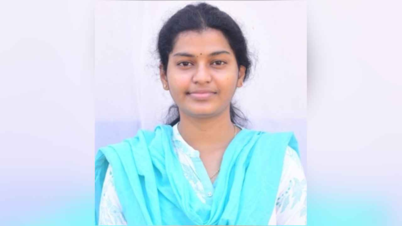 Group-1 | గ్రూప్‌-1 అధికారిగా ఎంపికైన తోట సోని