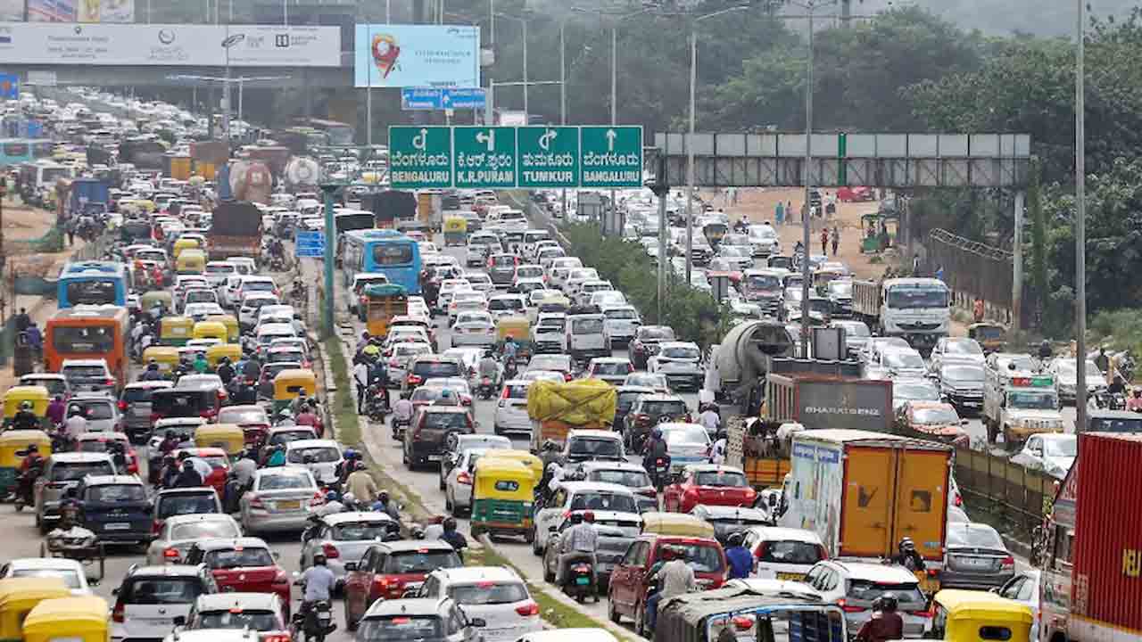 Bangalore | చార్‌ జామ్‌ యాత్ర.. బెంగళూరు ట్రాఫిక్‌ జామ్‌లపై ఇన్ఫోసిస్‌ డైరెక్టర్‌ సెటైర్‌