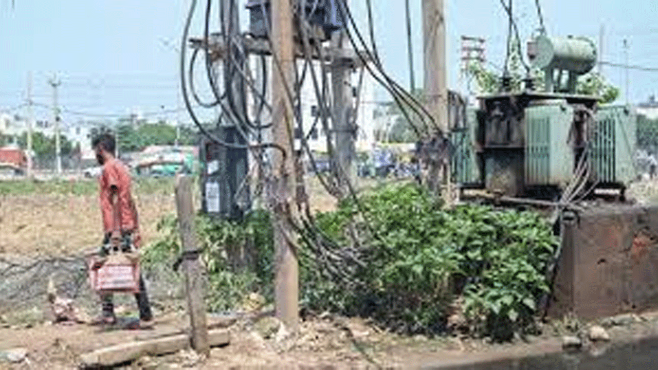 ‘సాలూర ఎత్తిపోతల’ వద్ద ట్రాన్స్‌ఫార్మర్‌ చోరీకి యత్నం