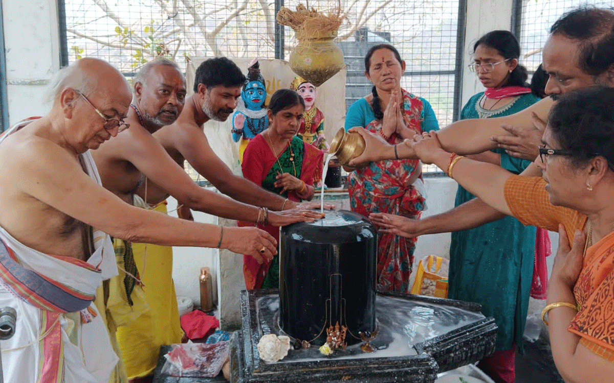 Undrugonda : ఉండ్రుగొండలో రుద్రాభిషేకం