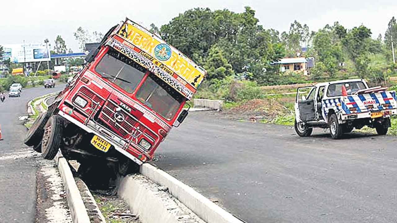 Unsafe Roads | దేశంలో రోడ్లు అస్సలు సురక్షితం కావట.. డ్రైవర్లకు అత్యంత ప్రమాదకర దేశాల జాబితాలో భారత్‌ ఏ స్థానంలో ఉందంటే?