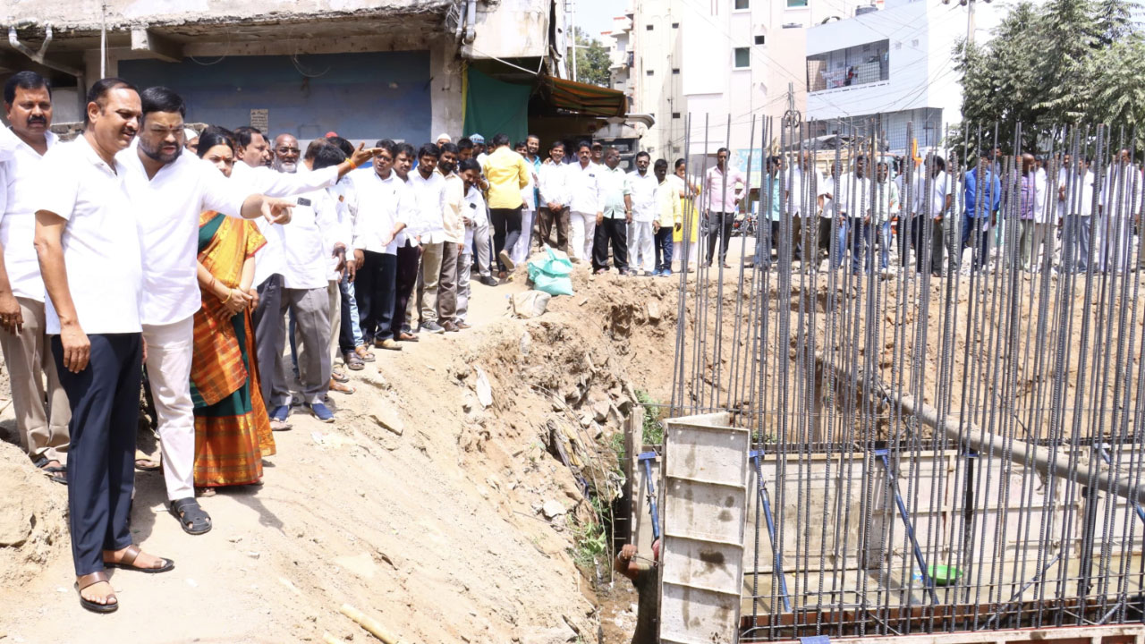 Nacharam | నాచారంలో నిర్మిస్తున్న వంతెన పనులను పర్యవేక్షించిన బీఆర్ఎస్ ఎమ్మెల్యే