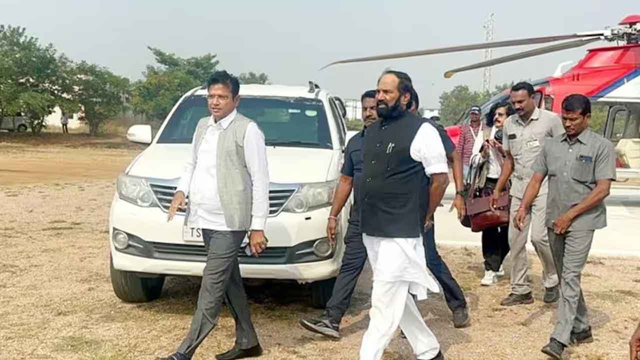 Uttam Kumar Reddy | అది హెలికాప్టరా.. పల్లెవెలుగు బస్సా?.. హెలికాప్టర్‌ లేకుండా ఎటూవెళ్లలేక పోతున్న మంత్రి ఉత్తమ్‌కుమార్‌