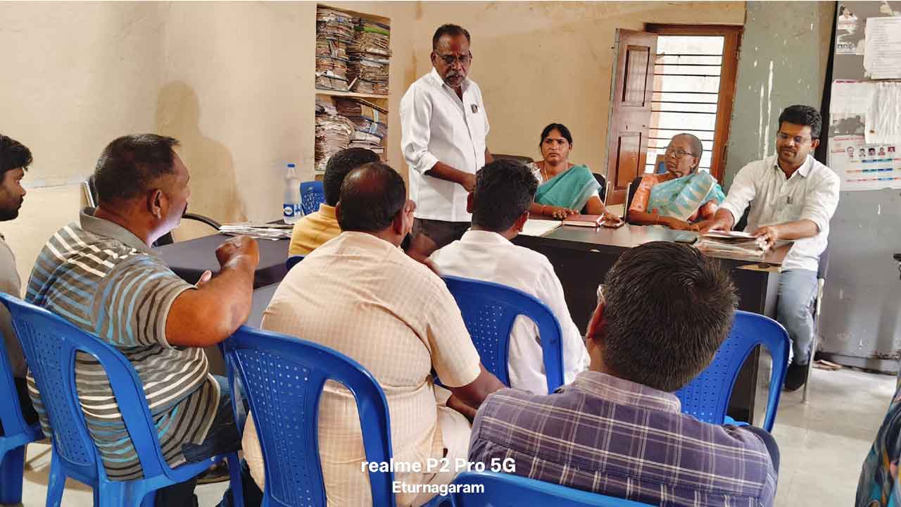 Eturunagaram | రూ.3.40 లక్షలు పలికిన ఏటూరు నాగారం తై బజార్ వేలం పాట