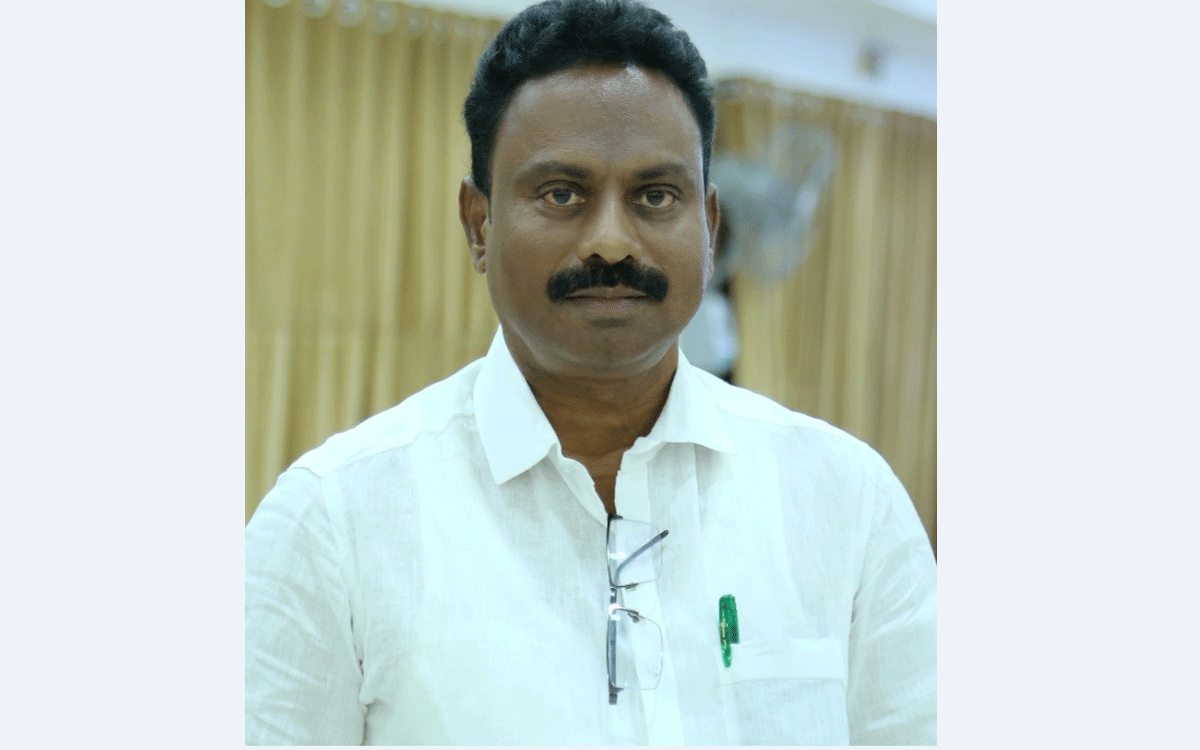 Madira : దెందుకూరు వాసి వెంకటేశ్వర్లుకు కాక‌తీయ వ‌ర్సిటీ డాక్టరేట్