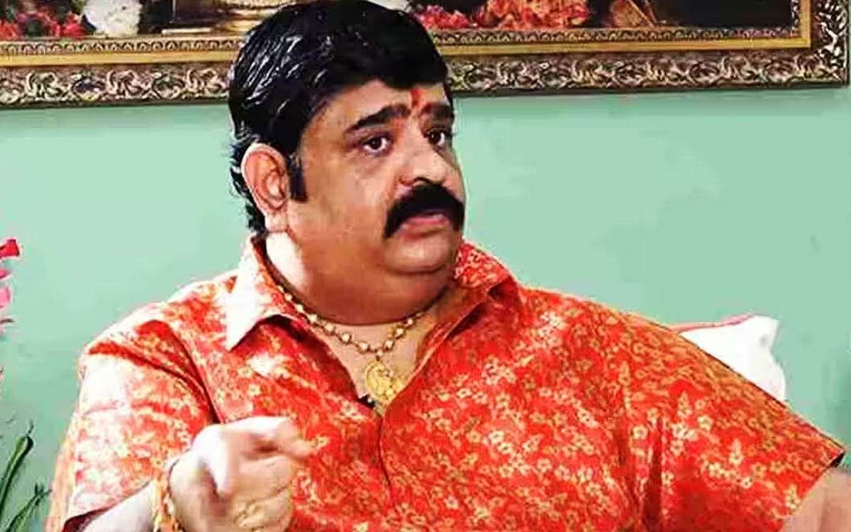 Venu Swamy| ఆ ముగ్గురు సెల‌బ్రిటీలు ఆత్మహత్య చేసుకుంటారు.. మరోసారి పిచ్చి జోష్యం చెప్పిన వేణు స్వామి