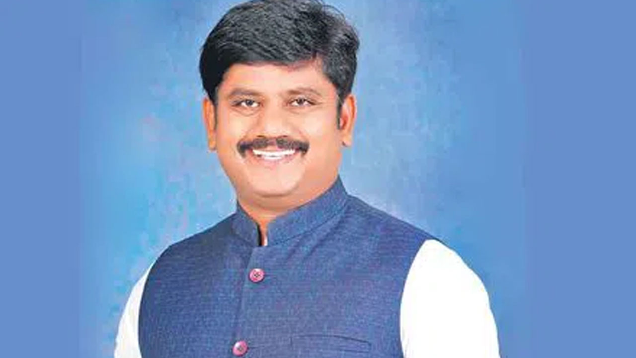 Inter Exams | ఇంట‌ర్ ప‌రీక్షా కేంద్రాల్లోకి 8.45 గంట‌ల వ‌ర‌కే ఎంట్రీ.. త‌ప్పుబ‌ట్టిన బీఆర్ఎస్ నేత విజ‌య్ కుమార్