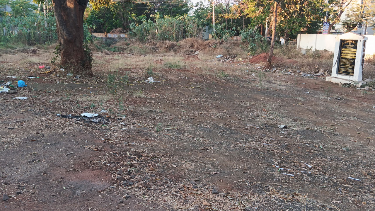 Vikarabad | శిలాఫలకం వేశారు.. పనులు మరిచారు.. కాంగ్రెస్ పాలనపై మండిపడుతున్న ప్రట్టణ ప్రజలు