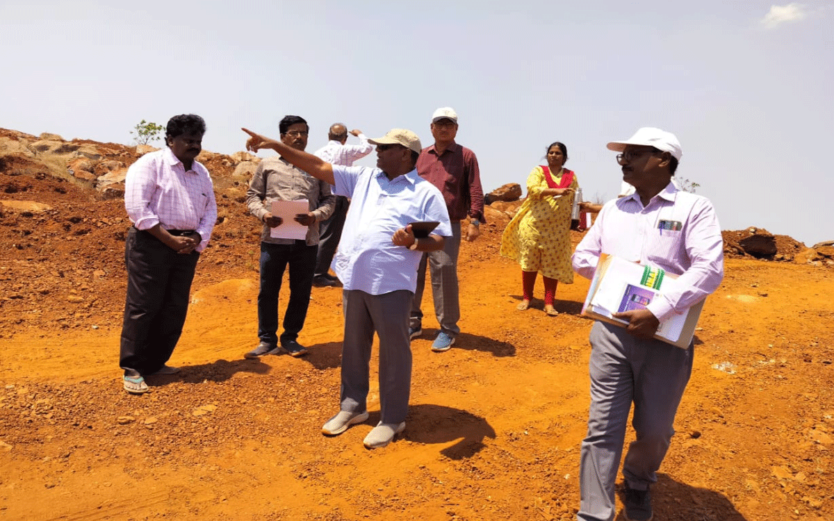 Young India School : గోవింద‌పురం(ఎల్) గ్రామంలో యంగ్ ఇండియా స్కూల్ నిర్మాణ స్థలం ప‌రిశీల‌న