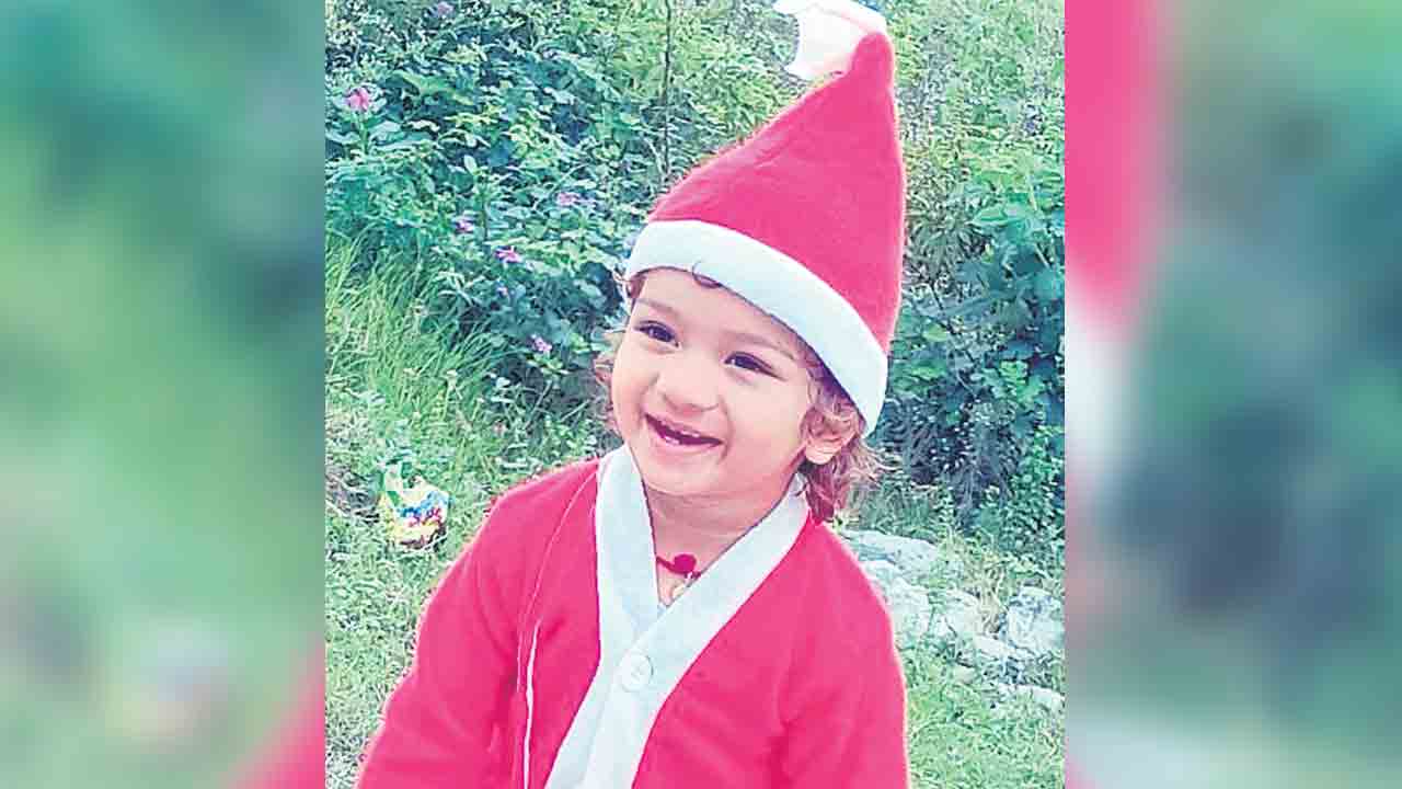 ఆడుకుంటూ మృత్యుఒడికి