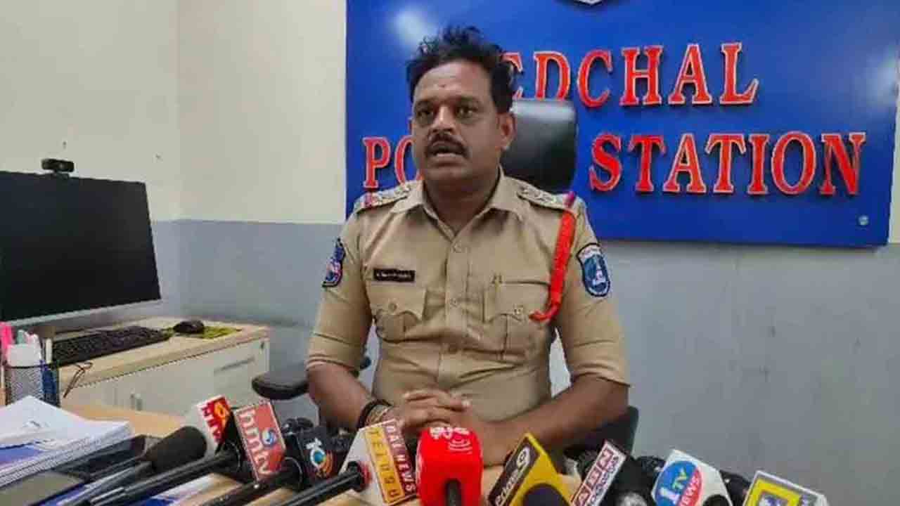 లైంగికదాడి చేయబోతే.. రాయితో కొట్టి