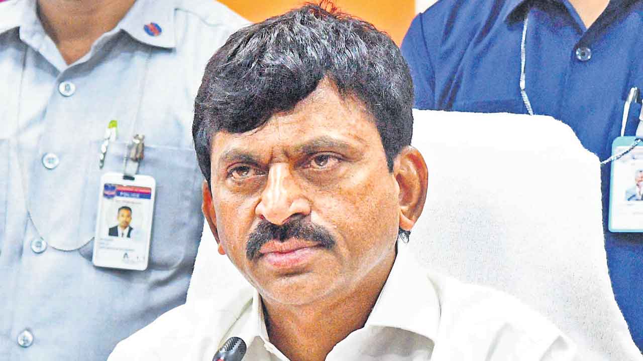 Bhubharati | భూమి రిజిస్ట్రేషన్‌కు సర్వే మ్యాప్‌ తప్పనిసరి.. సర్వే చార్జీలన్నీ రైతులే భరించాలి: మంత్రి పొంగులేటి