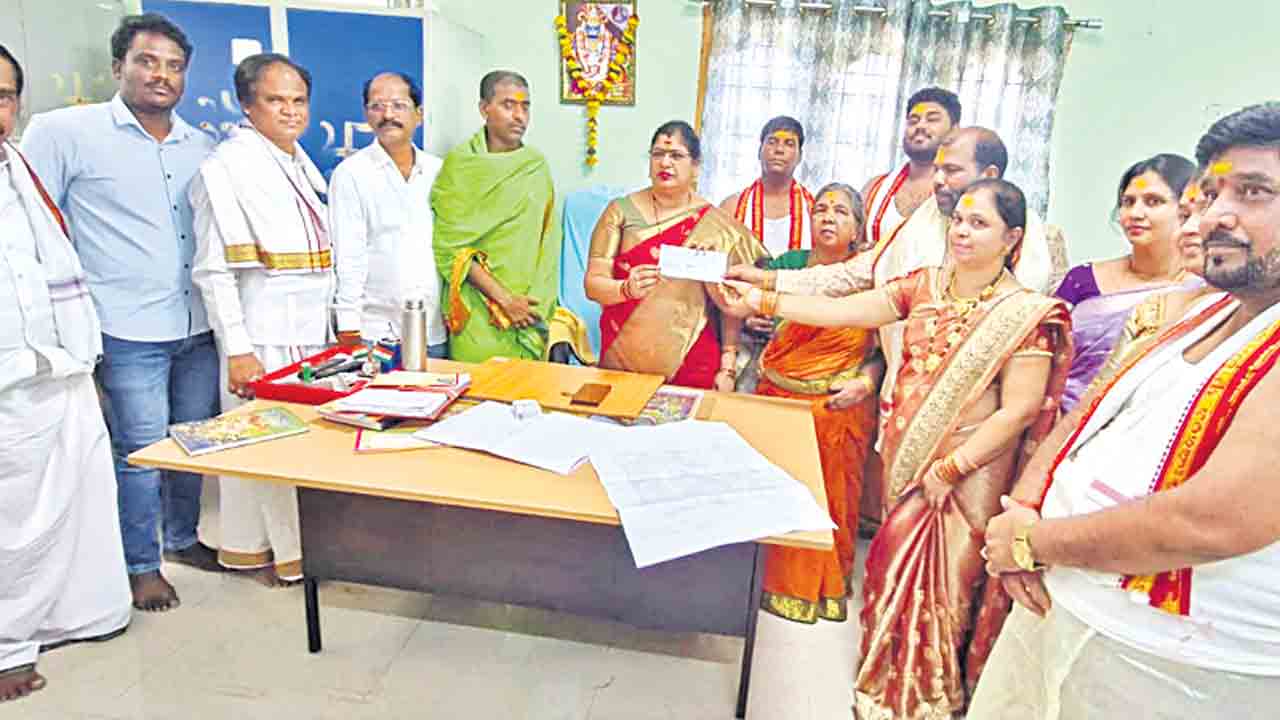 కాటేజీ నిర్మాణానికి రూ.15లక్షల విరాళం