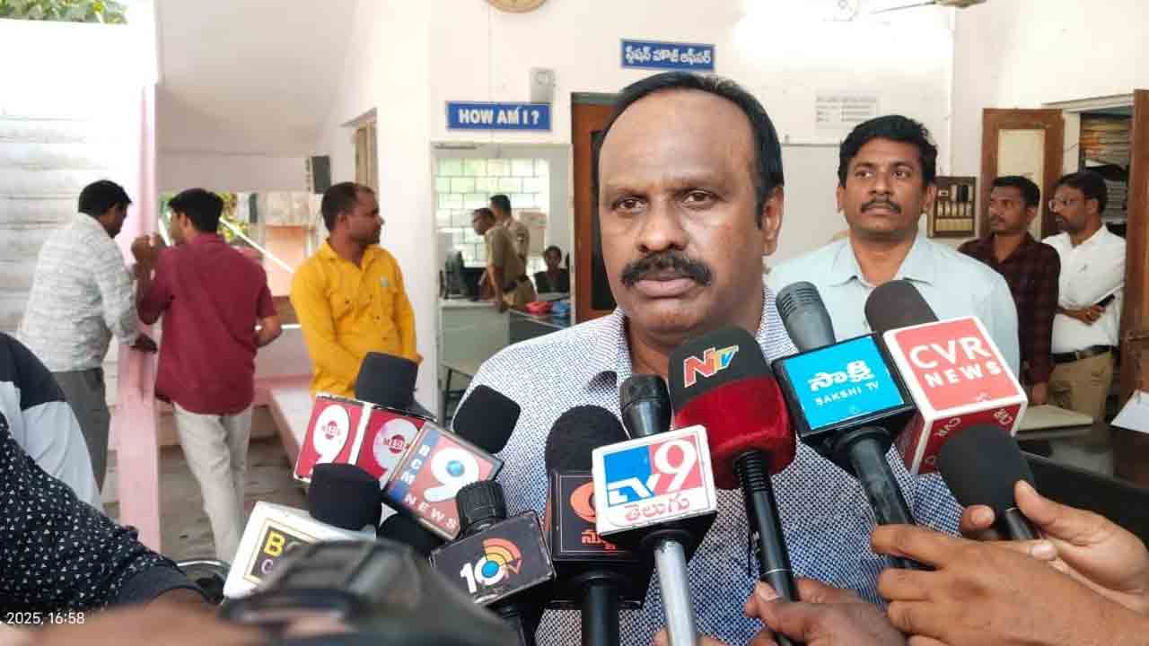 ఏసీబీకి చిక్కిన భద్రాచలం సీఐ