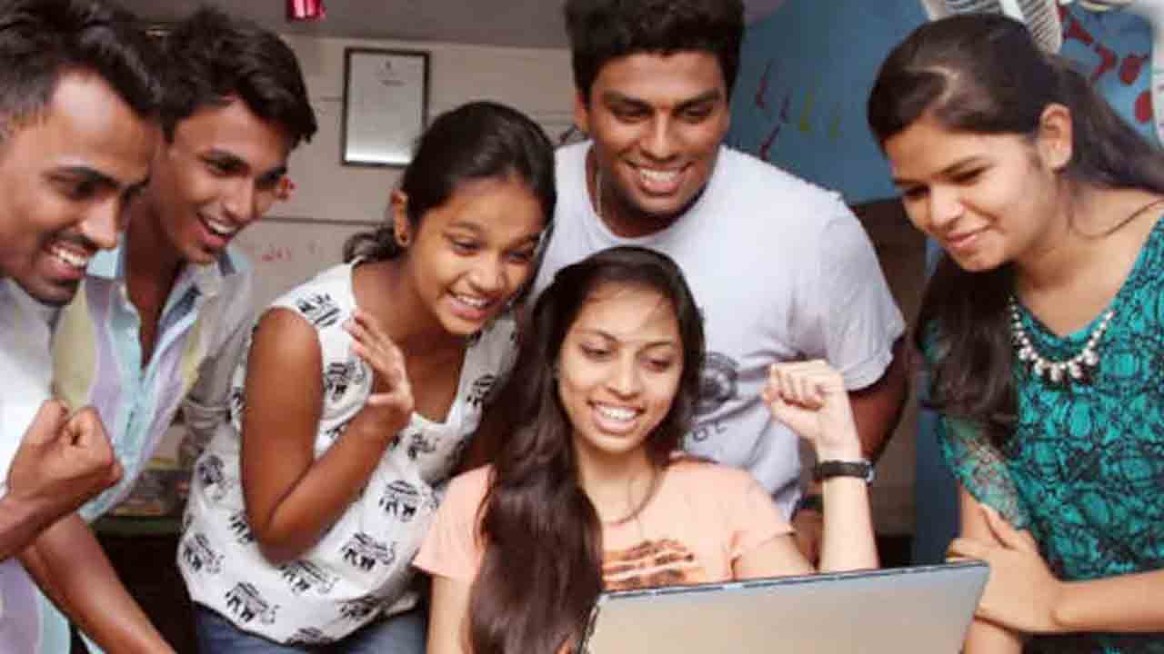 వీ సాట్‌-2025 ఫేజ్‌-1 ఫలితాలు విడుదల