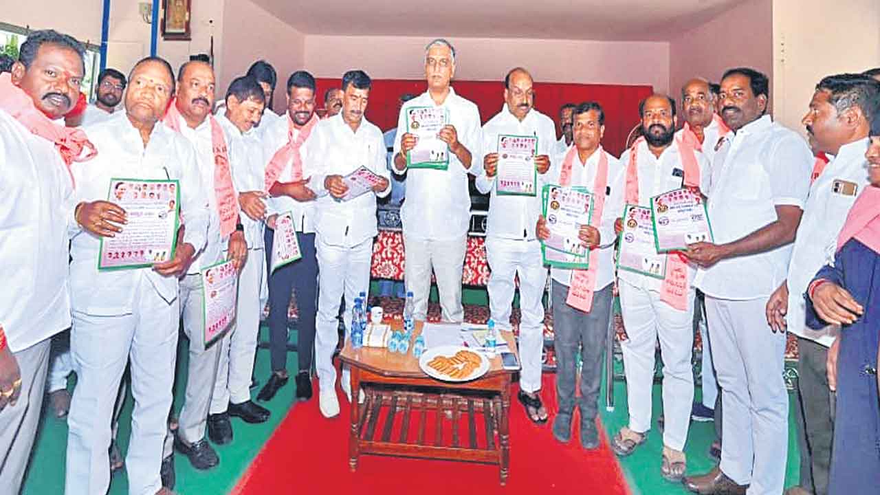 జాకీలు పెట్టినా కాంగ్రెస్‌ లేవదు