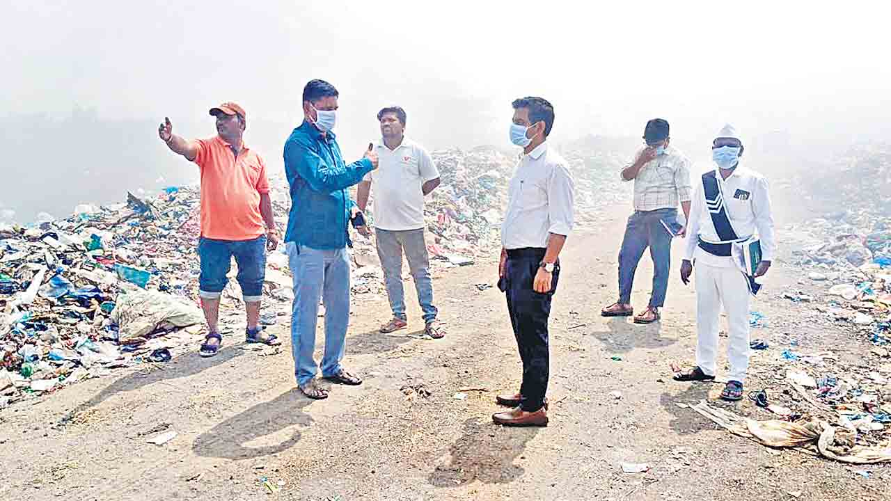 డంపింగ్యార్డులో మంటలు
