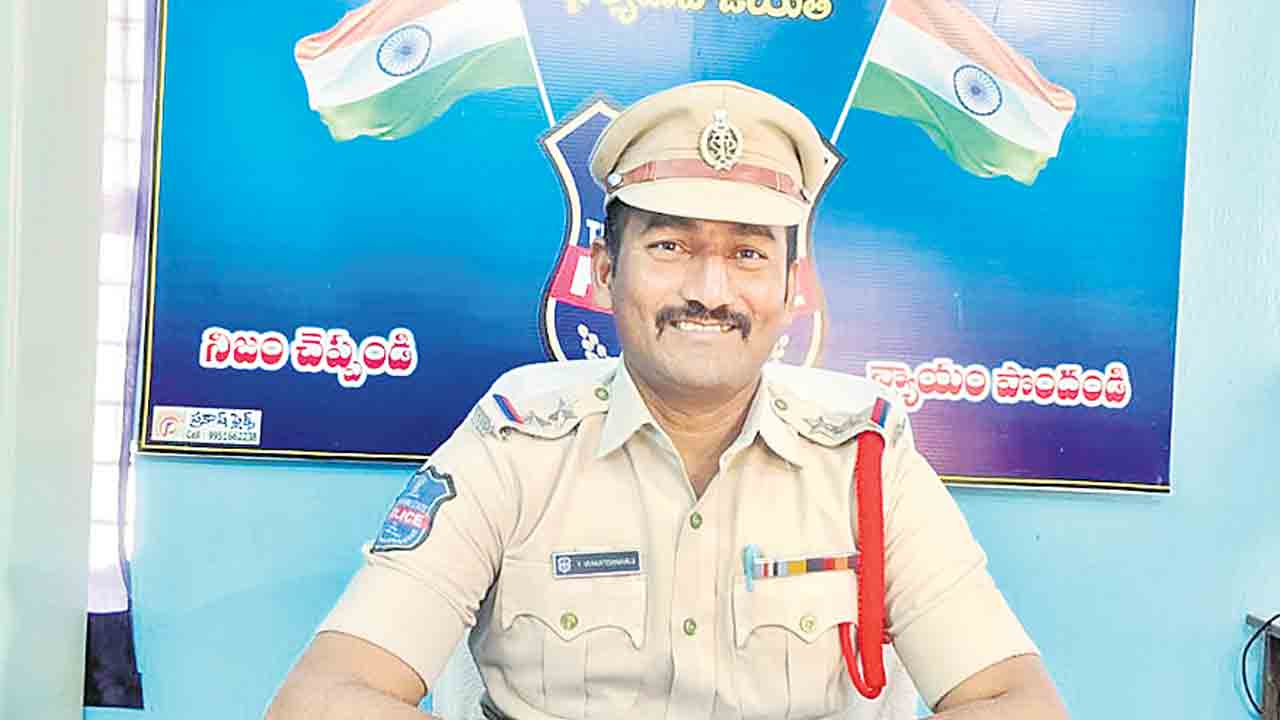 తాడ్వాయి ఎస్సై సస్పెన్షన్‌