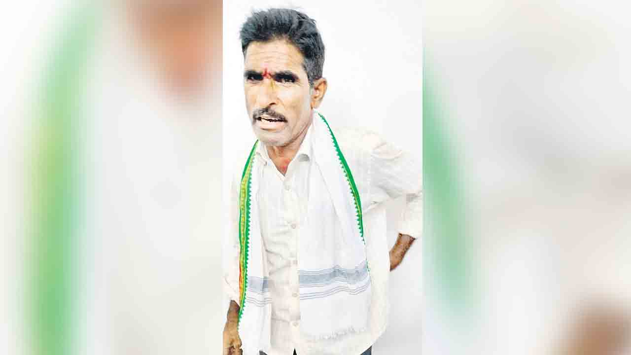 ప్రశ్నిస్తే కొడతారా?