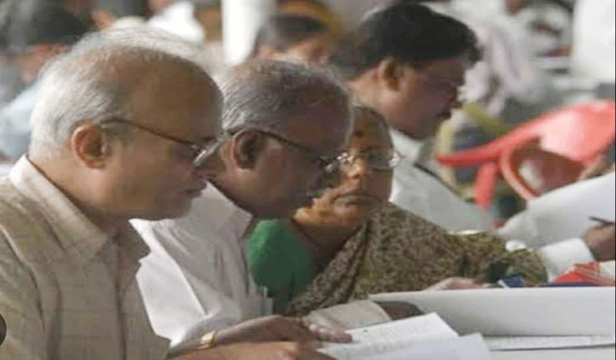 Retirement benefits | పదవీ విరమణ ప్రయోజనాలందవు.. సమస్యలు తీరవు