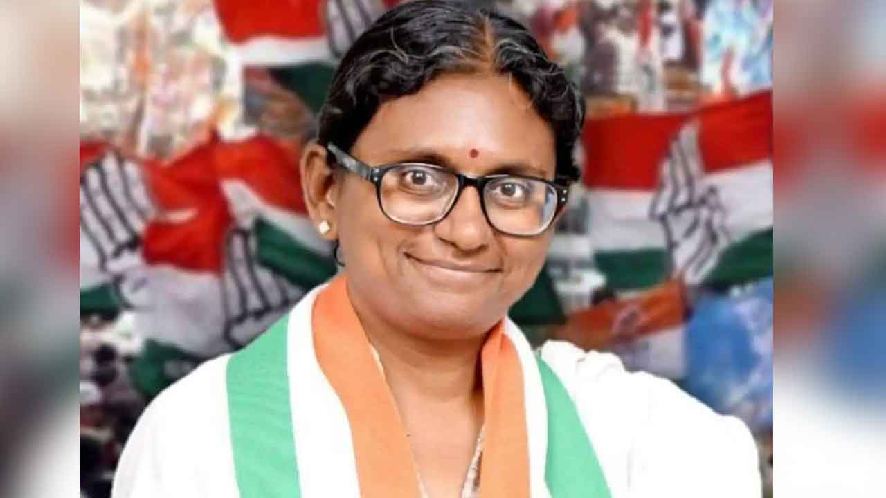 నేడు విద్యార్థులతో మీనాక్షి భేటీ?